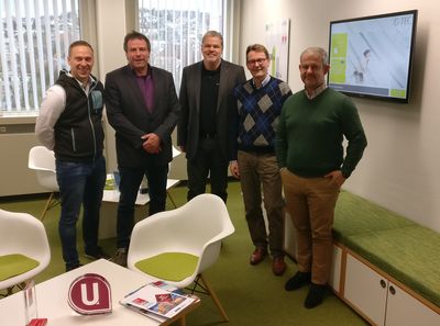 Erfolgreiches TÜV-Audit Ende November 2019: Dr.-Ing. André-Marcel Schmidt (Leiter G-TEC Akademie), Dipl.-Ing. Bernhard Bürger (Geschäftsführer G-TEC Ingenieure GmbH), Dr.-Ing. Knut Marhold (QualitätsVerbund Planer am Bau), Dipl.-Ing. Gerd Rodekamp (QM-Beauftragter G-TEC ELT), Stefano Sessini (Auditor im Auftrag des TÜV Rheinland)